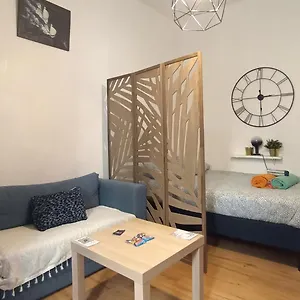 https://aux-pieds-de-notre-dame-de-la-garde.fr-provencehotel.com